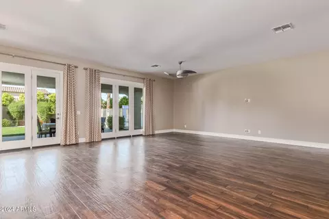 Living - 898 E Buffalo St, Gilbert, AZ 85295 photo 3 of 3