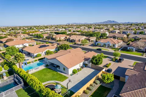 View/Area - 898 E Buffalo St, Gilbert, AZ 85295 photo 19 of 20