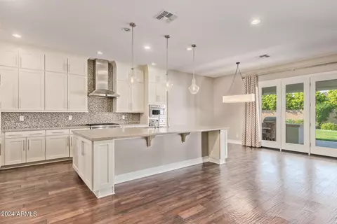 Kitchen - 898 E Buffalo St, Gilbert, AZ 85295 photo 3 of 5