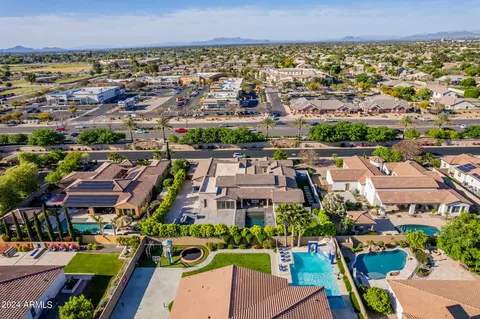 View/Area - 898 E Buffalo St, Gilbert, AZ 85295 photo 14 of 20