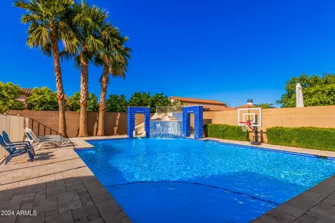 Exterior - 898 E Buffalo St, Gilbert, AZ 85295 photo 9 of 18