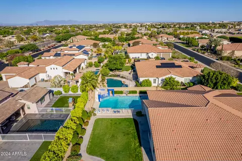 View/Area - 898 E Buffalo St, Gilbert, AZ 85295 photo 12 of 20