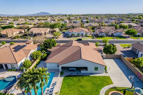 View/Area - 898 E Buffalo St, Gilbert, AZ 85295 photo 9 of 20