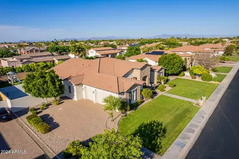 View/Area - 898 E Buffalo St, Gilbert, AZ 85295 photo 7 of 20