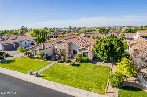 View/Area - 898 E Buffalo St, Gilbert, AZ 85295 photo 5 of 20