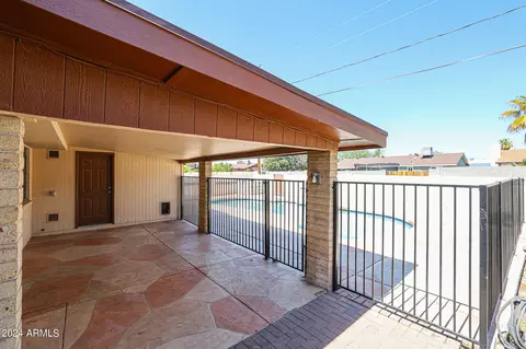 Exterior - 1920 W Eugie Ave, Phoenix, AZ 85029 photo 5 of 14