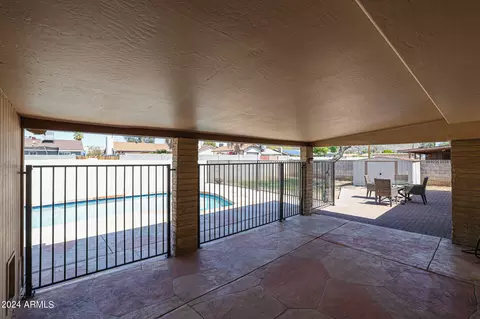 Exterior - 1920 W Eugie Ave, Phoenix, AZ 85029 photo 4 of 14