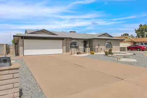 4746 E Flower Cir, Mesa, AZ 85206 photo 2