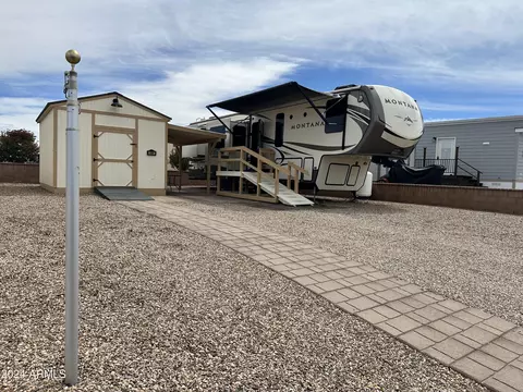 1915 W Casa Del Rio Dr #56, Benson, AZ 85602