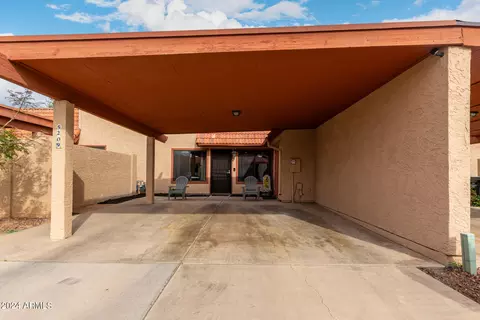 Exterior - 5209 N 18th Dr, Phoenix, AZ 85015 photo 9 of 9
