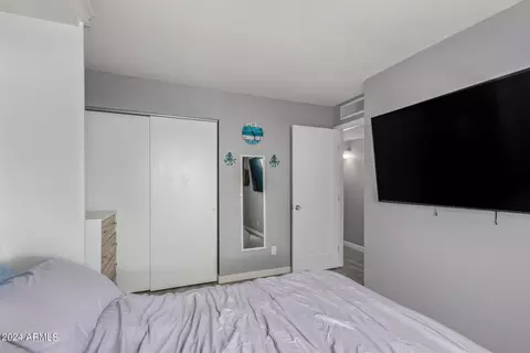 Bedroom - 5209 N 18th Dr, Phoenix, AZ 85015 photo 4 of 4