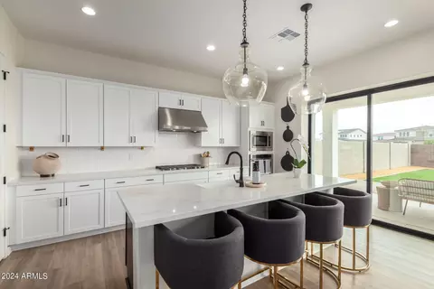 Kitchen - 10155 E Thistle Ave, Mesa, AZ 85212 photo 2 of 3