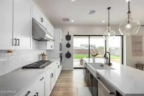 Kitchen - 10155 E Thistle Ave, Mesa, AZ 85212 photo 3 of 3