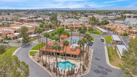 8331 N 21st Dr #H205, Phoenix, AZ 85021