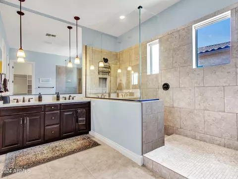Bath - 933 E Bridgeport Pkwy, Gilbert, AZ 85295 photo 2 of 10