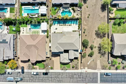 Floorplan - 933 E Bridgeport Pkwy, Gilbert, AZ 85295 photo 1 of 2