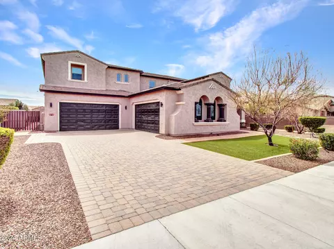 Exterior - 933 E Bridgeport Pkwy, Gilbert, AZ 85295 photo 3 of 28