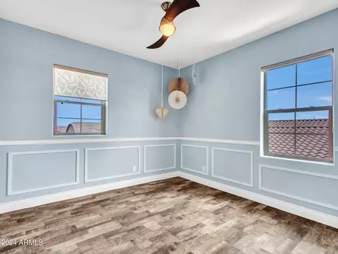 Dining - 933 E Bridgeport Pkwy, Gilbert, AZ 85295 photo 4 of 4