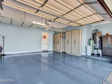 Exterior - 933 E Bridgeport Pkwy, Gilbert, AZ 85295 photo 19 of 28