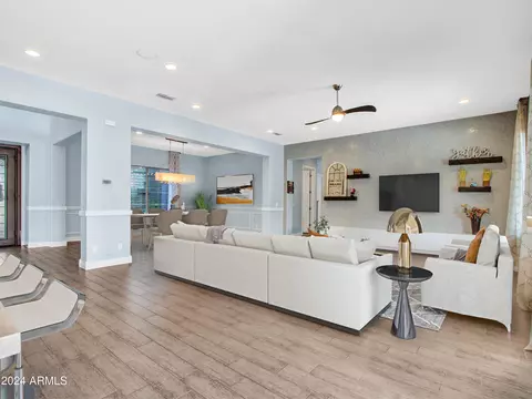 Living - 933 E Bridgeport Pkwy, Gilbert, AZ 85295 photo 2 of 7