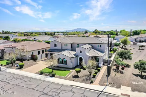 View/Area - 933 E Bridgeport Pkwy, Gilbert, AZ 85295 photo 1 of 7