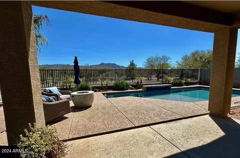 8555 S 40th Dr, Laveen, AZ 85339