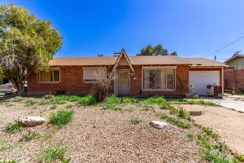 8545 E Pinchot Ave, Scottsdale, AZ 85251