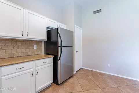 Kitchen - 10249 E Dolphin Ave, Mesa, AZ 85208 photo 7 of 7