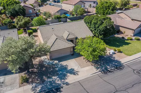 View/Area - 10249 E Dolphin Ave, Mesa, AZ 85208 photo 6 of 12