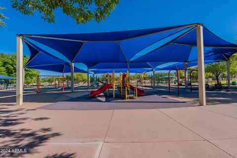 View/Area - 10249 E Dolphin Ave, Mesa, AZ 85208 photo 4 of 12