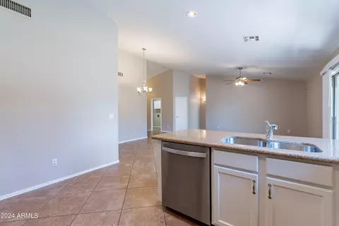 Kitchen - 10249 E Dolphin Ave, Mesa, AZ 85208 photo 6 of 7