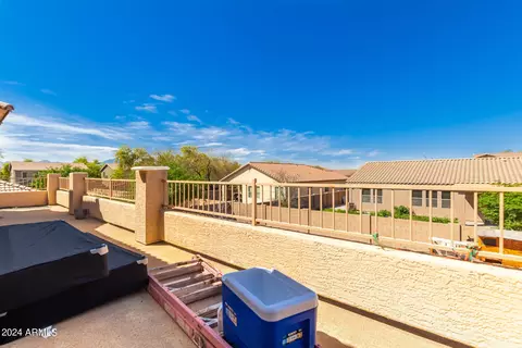 Exterior - 2936 S 73rd Ln, Phoenix, AZ 85043 photo 7 of 11