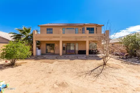 Exterior - 2936 S 73rd Ln, Phoenix, AZ 85043 photo 10 of 11