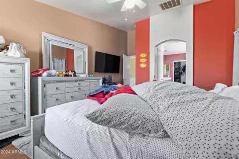 Bedroom - 2936 S 73rd Ln, Phoenix, AZ 85043 photo 6 of 9