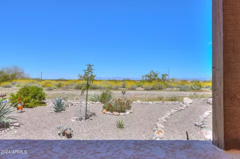 Exterior - 310 E Lancaster Ct, Florence, AZ 85132 photo 5 of 9
