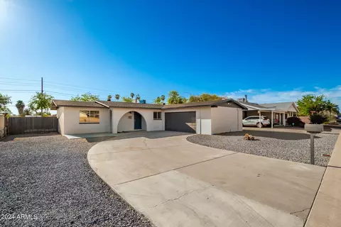 10002 N 34th Ln, Phoenix, AZ 85051