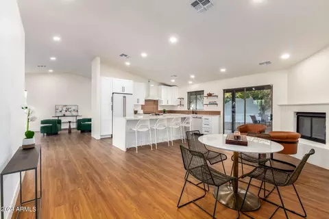 Kitchen - 5347 E Sheridan St, Phoenix, AZ 85008 photo 6 of 8
