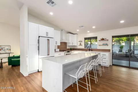 5347 E Sheridan St, Phoenix, AZ 85008