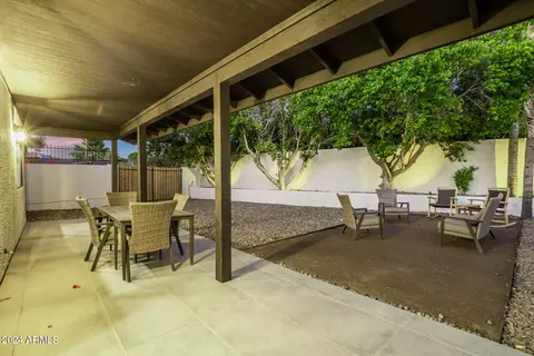Exterior - 5347 E Sheridan St, Phoenix, AZ 85008 photo 11 of 29