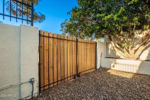 Exterior - 5347 E Sheridan St, Phoenix, AZ 85008 photo 28 of 29