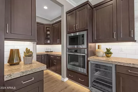 Kitchen - 2512 E Quenton St, Mesa, AZ 85213 photo 3 of 4