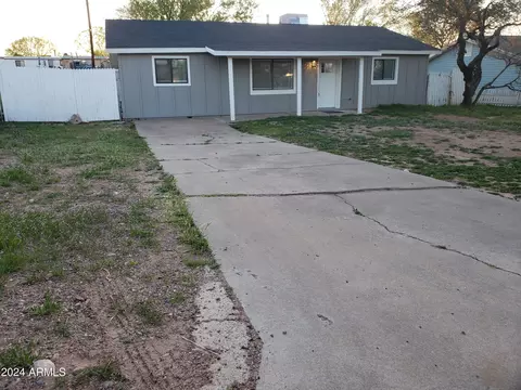 806 S Sunset Dr, Snowflake, AZ 85937