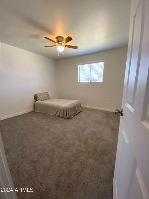 Bedroom - 806 S Sunset Dr, Snowflake, AZ 85937 photo 8 of 9