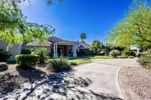 9322 N 71st St, Paradise Valley, AZ 85253