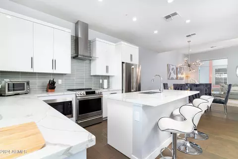 16510 N 92nd St #1016, Scottsdale, AZ 85260