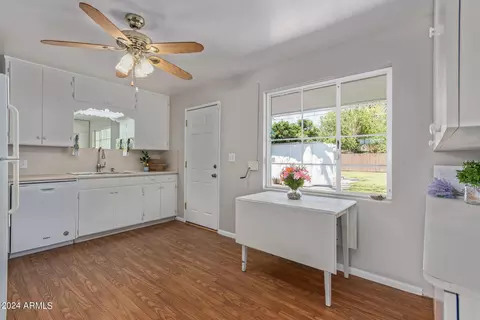 Kitchen - 1050 E Jarvis Ave, Mesa, AZ 85204 photo 1 of 3