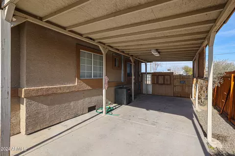 112 E 6th Ave E, Buckeye, AZ 85326 photo 2