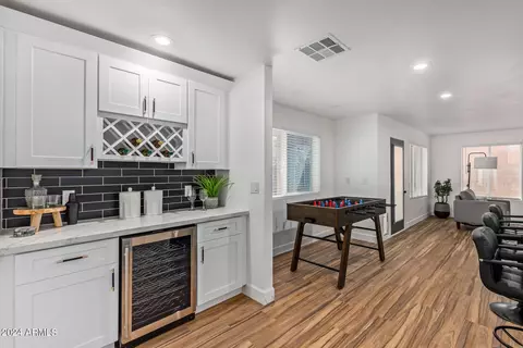 Kitchen - 4233 E Raven Rd, Phoenix, AZ 85044 photo 2 of 6