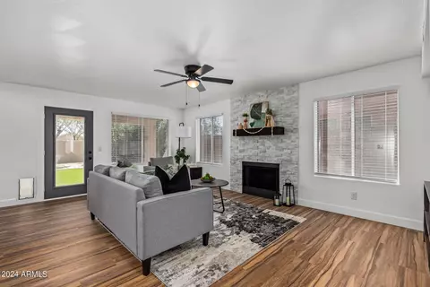 Living - 4233 E Raven Rd, Phoenix, AZ 85044 photo 8 of 8