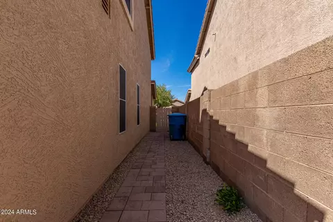 Exterior - 4233 E Raven Rd, Phoenix, AZ 85044 photo 13 of 13